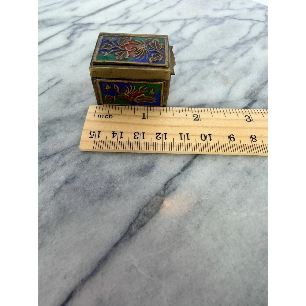 Vintage Chinese Brass Enamel Floral Trinket/Pill/Jewelry Box Champlevé